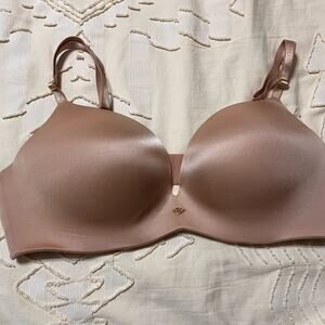 Victoria's Secret Smooth T-Shirt Bra in Blush Pink
